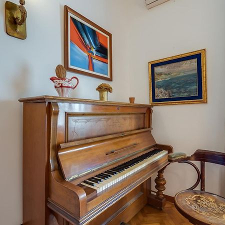City Apartment With Garden - Happy Rentals Fiume Esterno foto