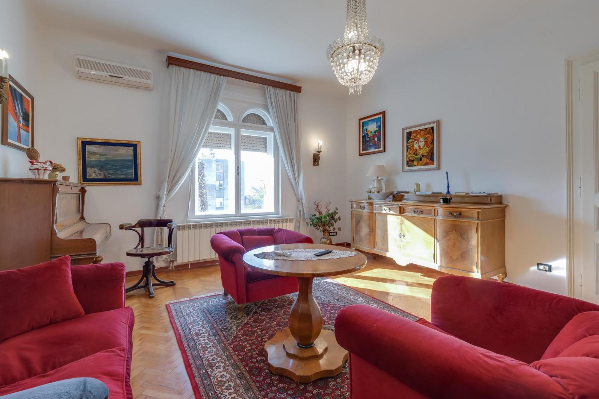 City Apartment With Garden - Happy Rentals Fiume Esterno foto
