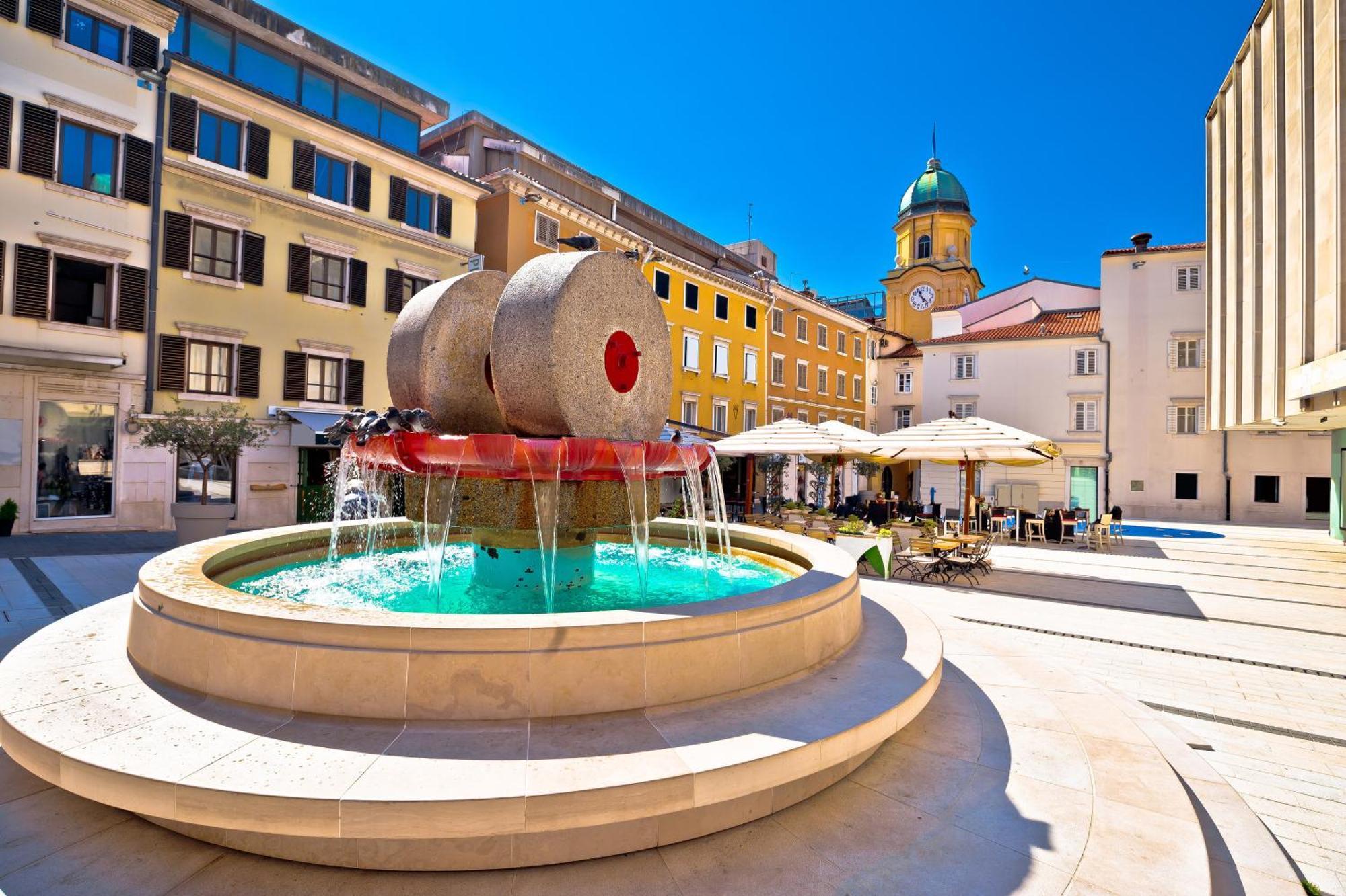 City Apartment With Garden - Happy Rentals Fiume Esterno foto